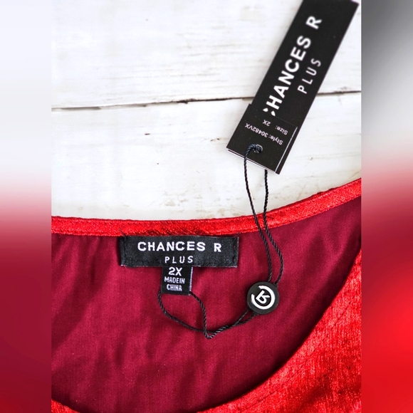 Chances R Lightweight Silky Sleeveless Flowy Metallic Red Christmas Top Blouse - Picture 6 of 7